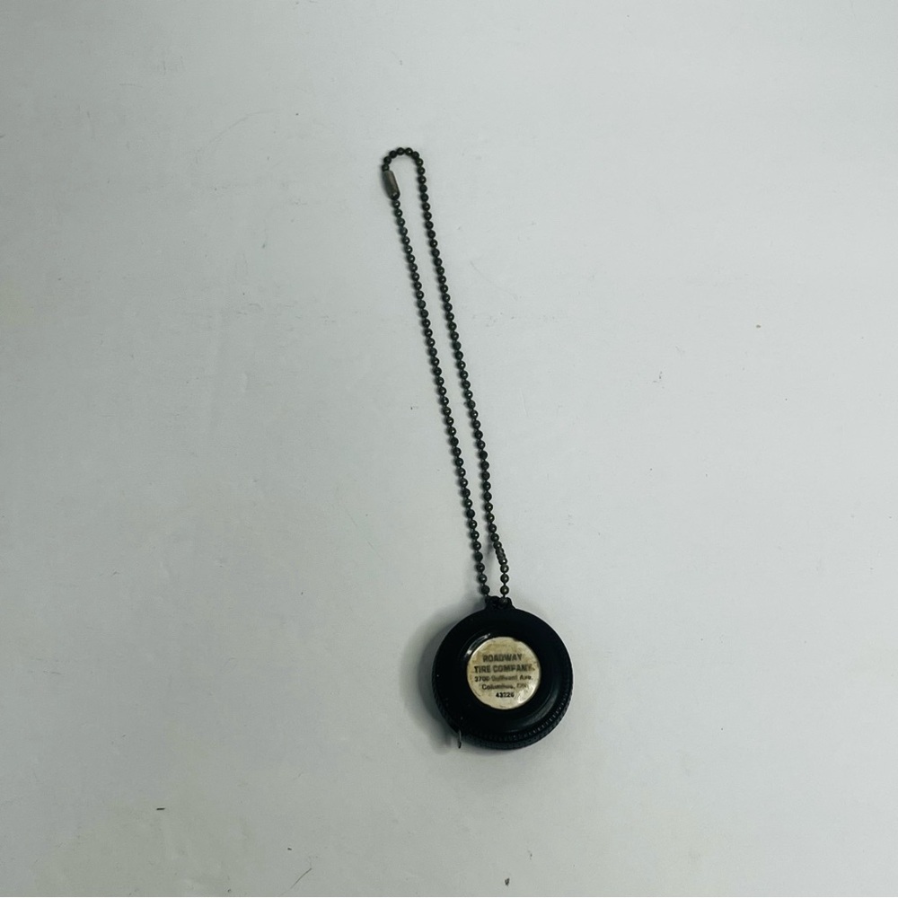 vintage roadway tire company‎ columbus ohio novelty keychain measuring tape